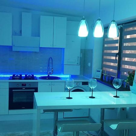 Smart Home Lux Ясси Екстер'єр фото