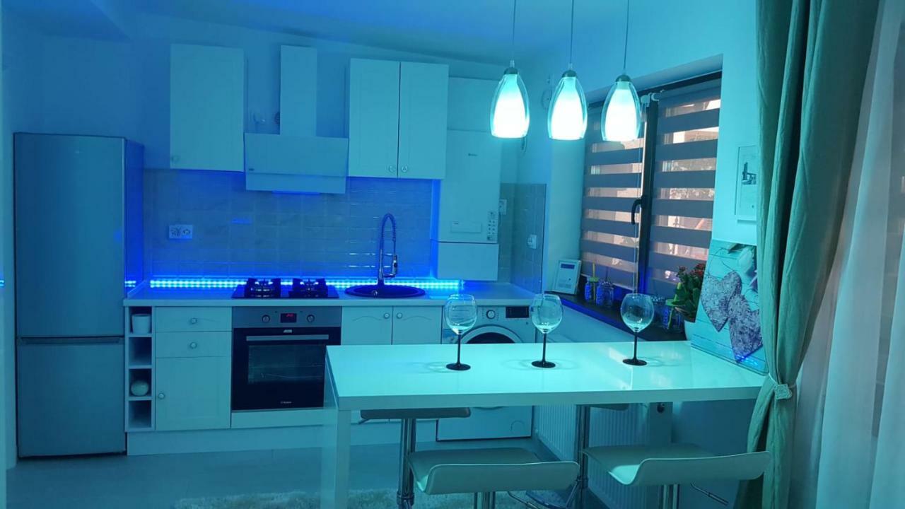 Smart Home Lux Ясси Екстер'єр фото
