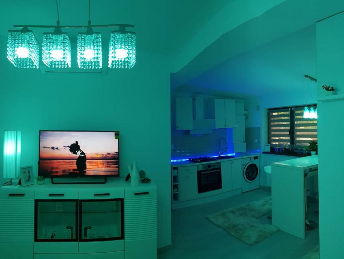 Smart Home Lux Ясси Екстер'єр фото